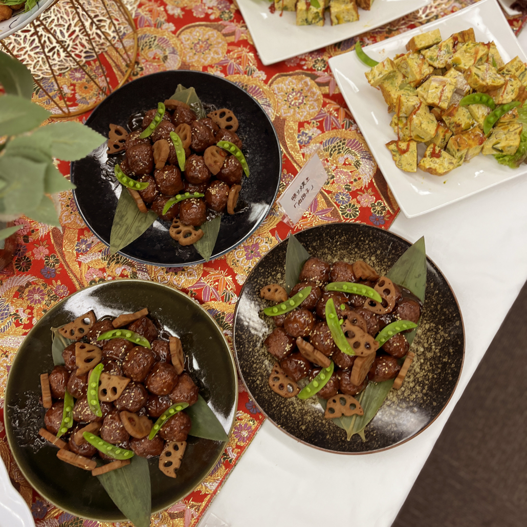 立命館大学朱雀キャンパスへ2026年度新年懇親会用パーティー料理をお届け 立命館大学朱雀キャンパスへ2026年度新年懇親会用パーティー料理をお届け