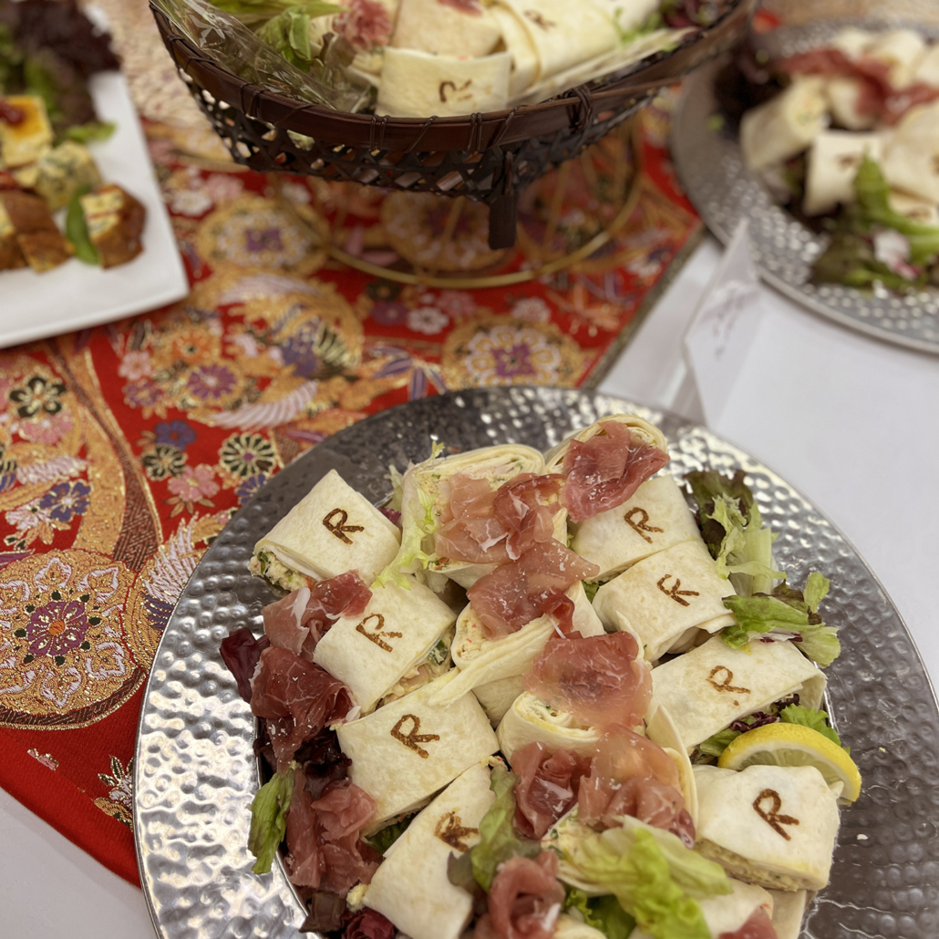 立命館大学朱雀キャンパスへ2026年度新年懇親会用パーティー料理をお届け 立命館大学朱雀キャンパスへ2026年度新年懇親会用パーティー料理をお届け