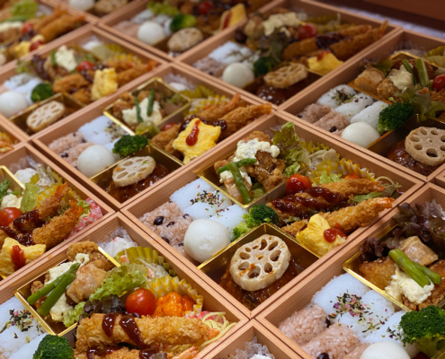 南座へ東西合同歌舞伎『吉例顔見世興行』用お弁当のお届け