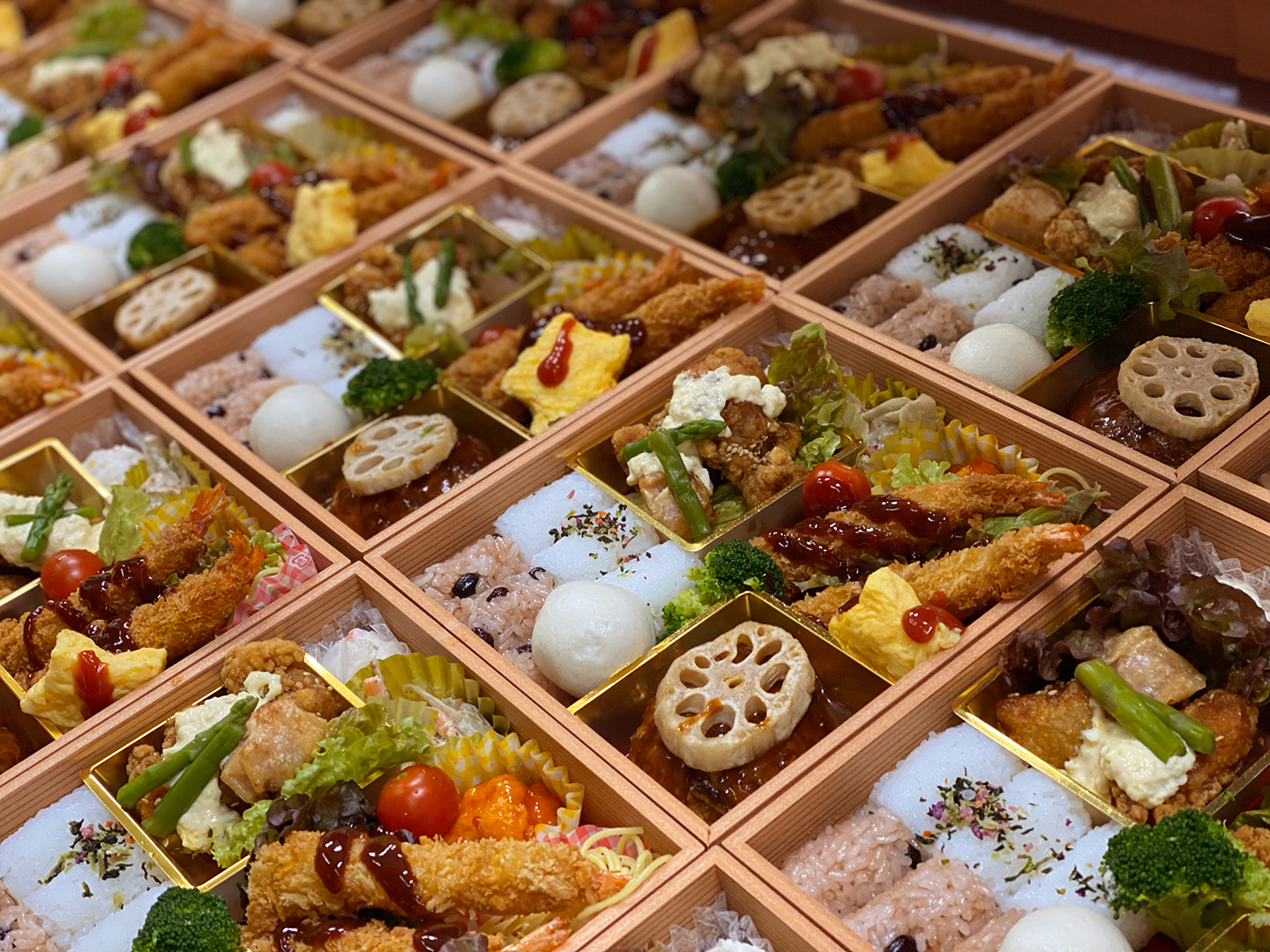 南座へ東西合同歌舞伎『吉例顔見世興行』用お弁当のお届け | 京都の