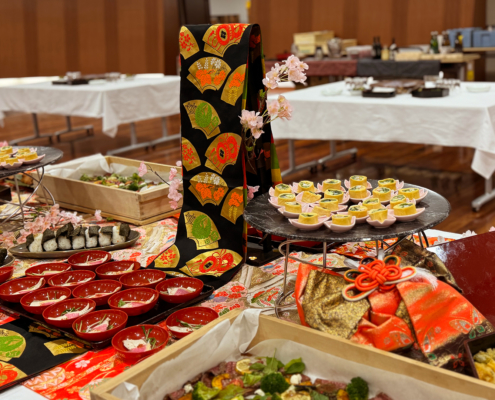 研究科同窓会の懇親会用パーティー料理をお届け