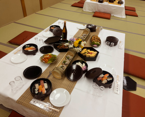 石清水八幡宮へ全国八幡宮連合の直会用パーティー料理・お弁当のお届け