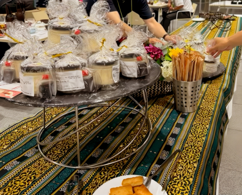 龍谷大学深草キャンパスへ教龍会懇親会用パーティー料理のお届け