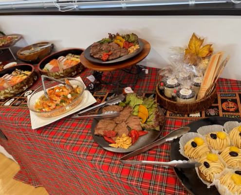 飲料メーカー様の内定式用パーティー料理のお届け