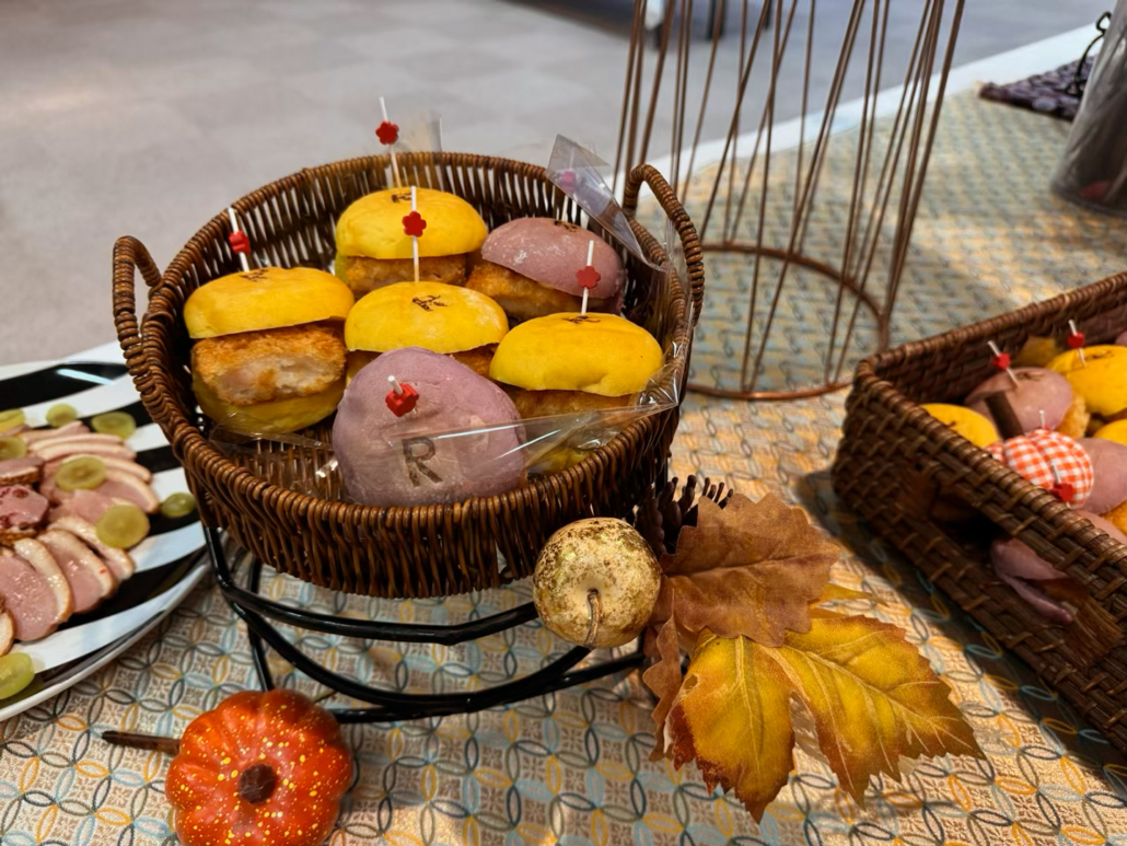 立命館大学びわこ・くさつキャンパスへ学部の同窓会懇親会用パーティー料理をお届け 立命館大学びわこ・くさつキャンパスへ学部の同窓会懇親会用パーティー料理をお届け