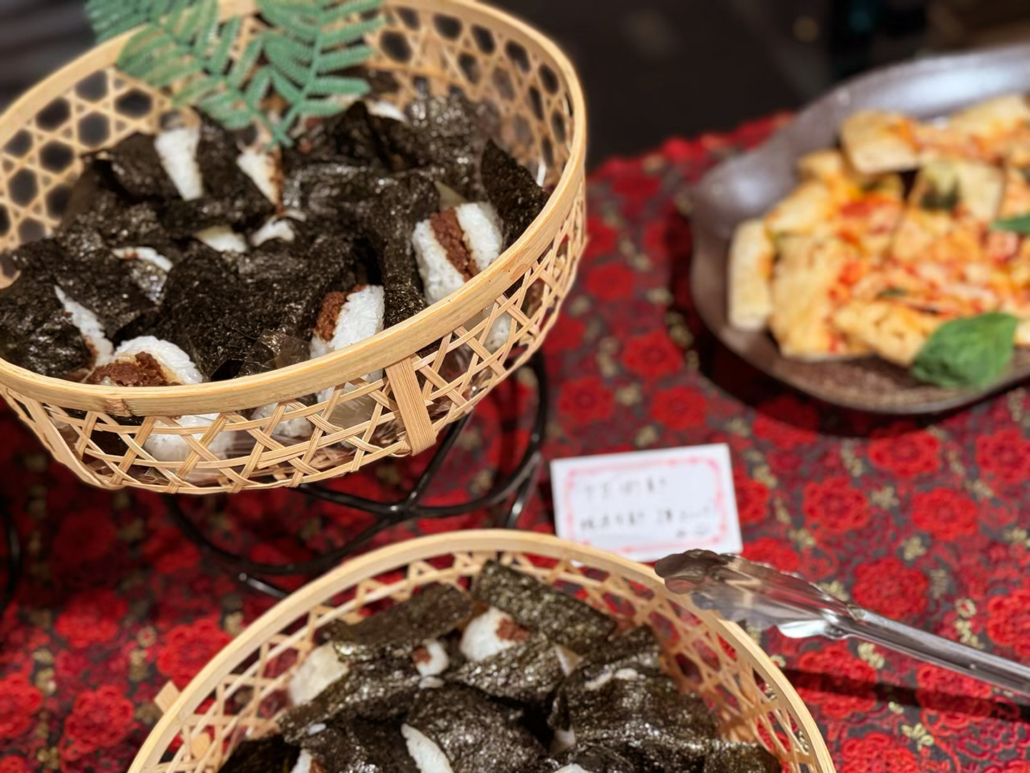 『Cafeふふふあん by 半兵衛麸』へデザイン学校様の懇親会用パーティー料理をお届け 『Cafeふふふあん by 半兵衛麸』へデザイン学校様の懇親会用パーティー料理をお届け