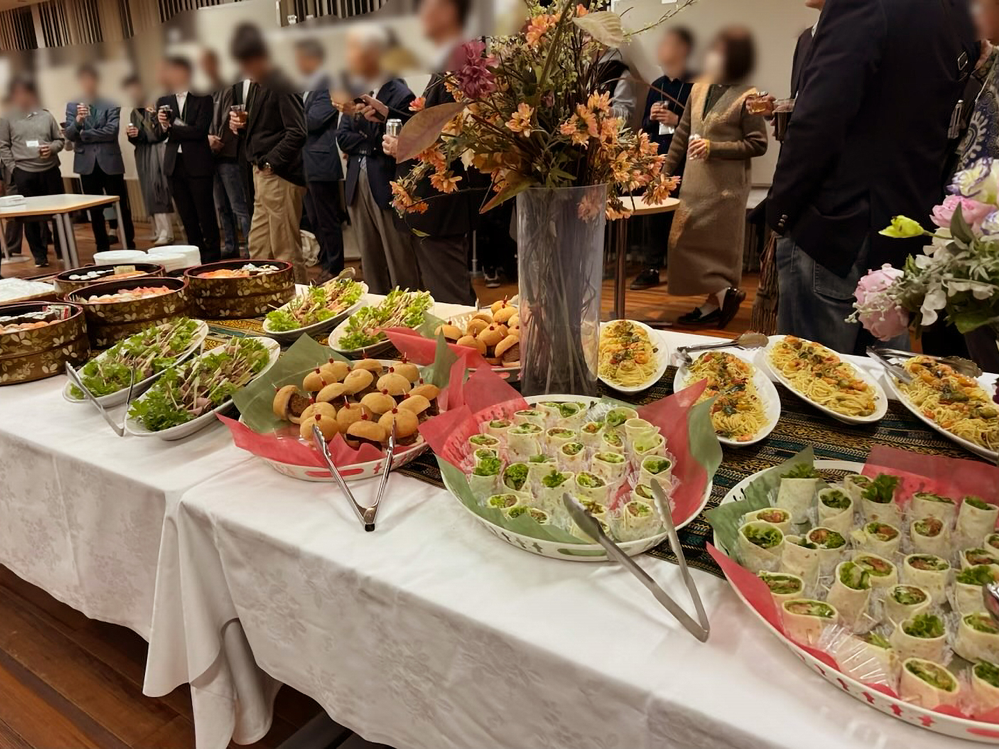 京都大学宇治キャンパスへ国際シンポジウム後の懇親会用パーティー料理をお届け