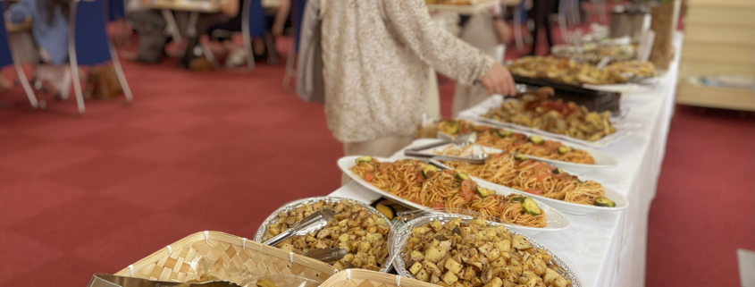 京都大学へ国際会議のランチ用パーティー料理のお届け