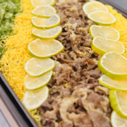 龍谷大学深草キャンパスへ校友会全国支部長会懇親会用パーティー料理をお届け