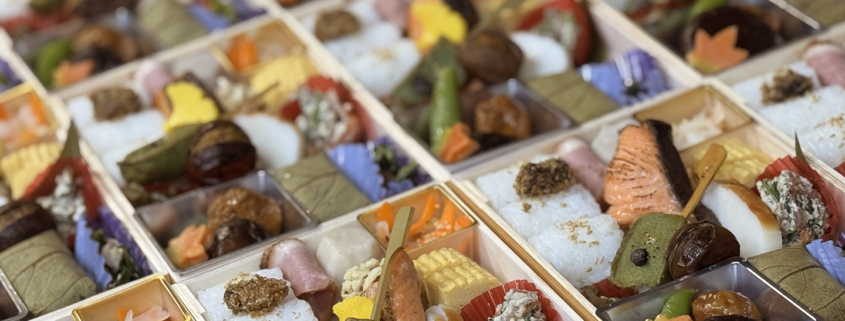 石清水八幡宮へ新嘗祭・石清水崇敬会大会用お弁当をお届け