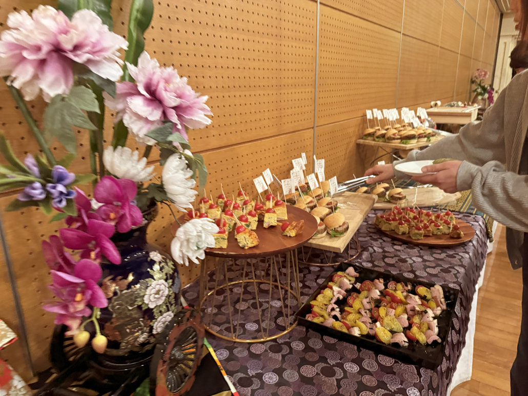 てんびんの里文化学習センターホールあじさいへピアノ教室の発表会用パーティー料理をお届け てんびんの里文化学習センターホールあじさいへピアノ教室の発表会用パーティー料理をお届け