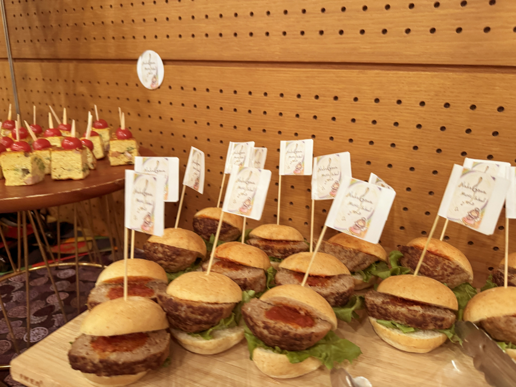 てんびんの里文化学習センターホールあじさいへピアノ教室の発表会用パーティー料理をお届け てんびんの里文化学習センターホールあじさいへピアノ教室の発表会用パーティー料理をお届け