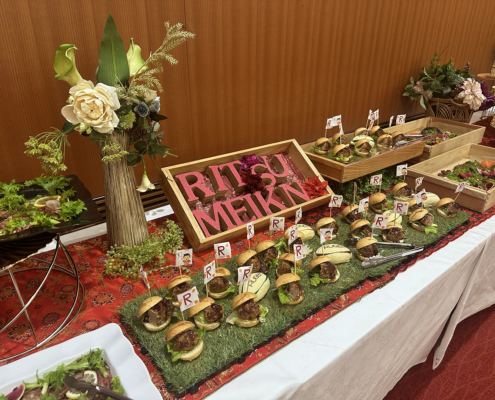 立命館大学へ立命館大学体育会 ラグビー部納会用パーティー料理をお届け