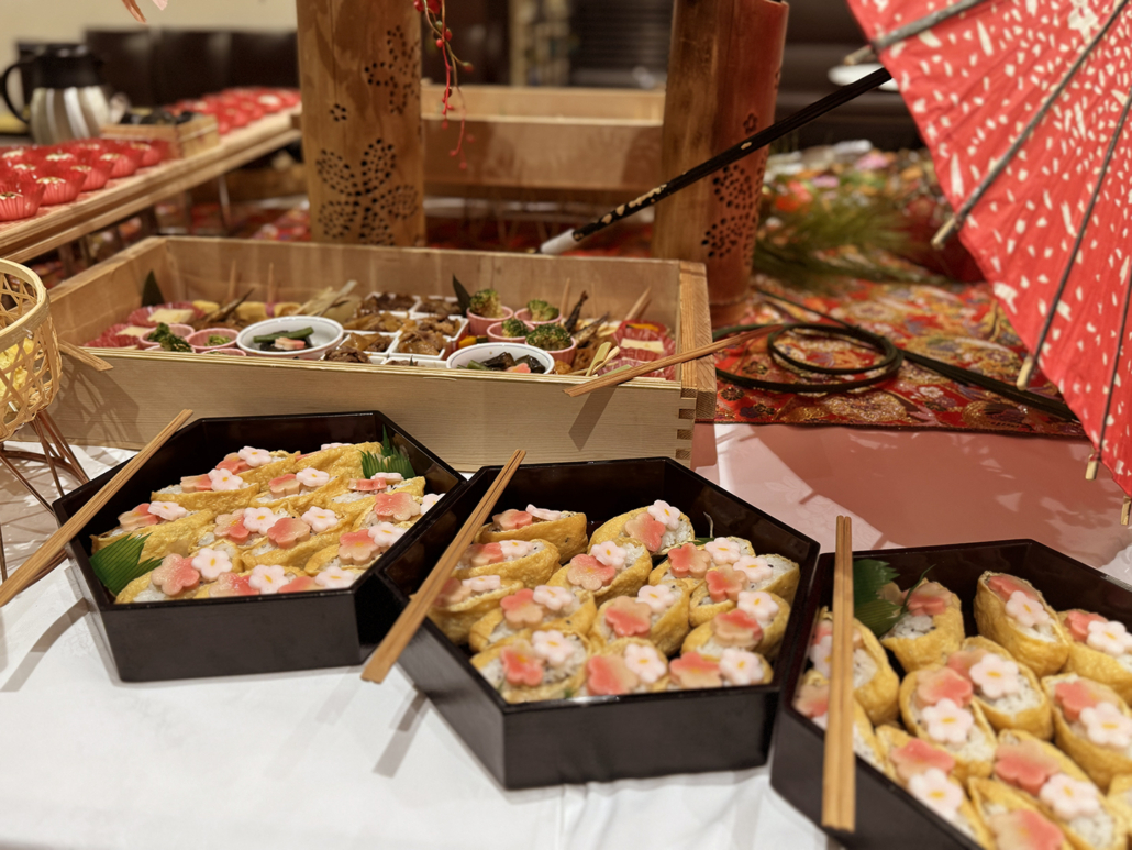 立命館大学へ海外の学生との交流会用パーティー料理をお届け 立命館大学へ海外の学生との交流会用パーティー料理をお届け