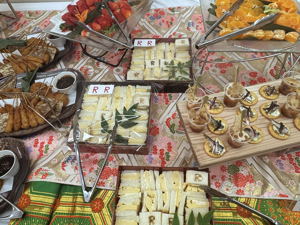 立命館大学へ地理学研究会 同窓会用パーティー料理をお届け 立命館大学へ地理学研究会 同窓会用パーティー料理をお届け