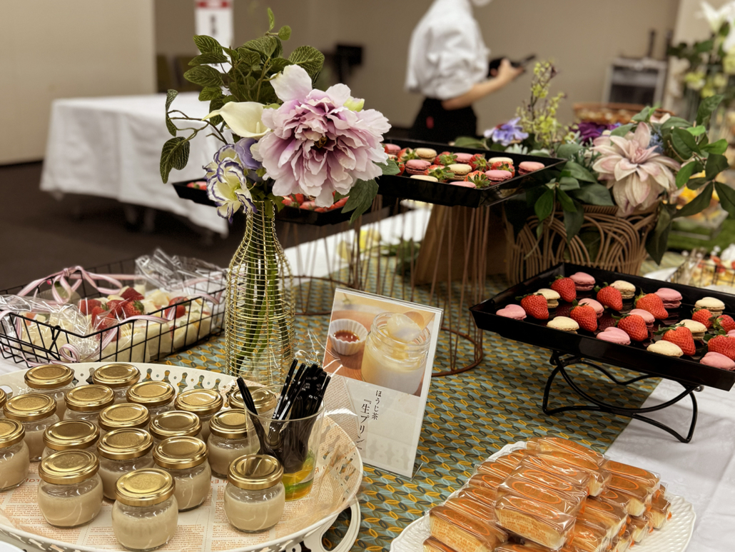 立命館大学へ校友会事務局懇親会用パーティー料理をお届け 立命館大学へ校友会事務局懇親会用パーティー料理をお届け